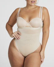 Load image into Gallery viewer, Siren